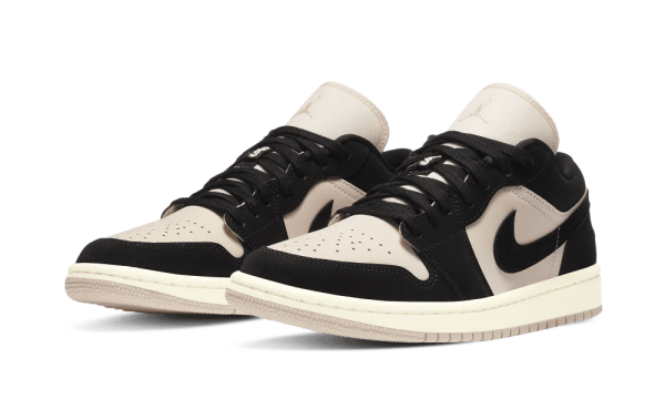 DC0774-003 Air Jordan 1 Low Black Guava Ice (W)