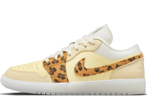 DN6998-700 Air Jordan 1 Low SNKRS Day (W)