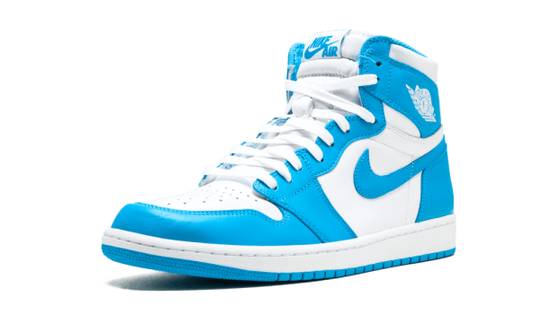 555088-117 Air Jordan 1 Retro UNC (2015)