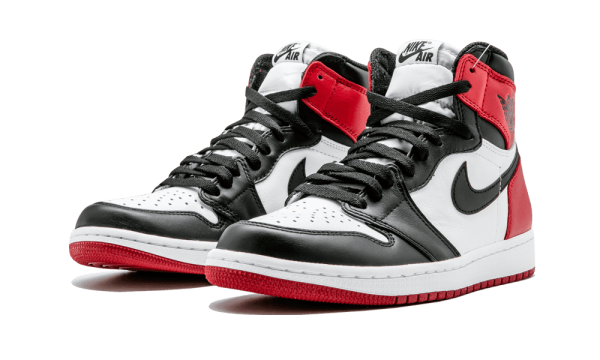 555088-125 Air Jordan 1 Retro High OG Black Toe (2016)