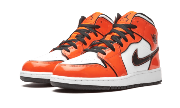 BQ6931-802 Air Jordan 1 Mid SE Turf Orange (GS)