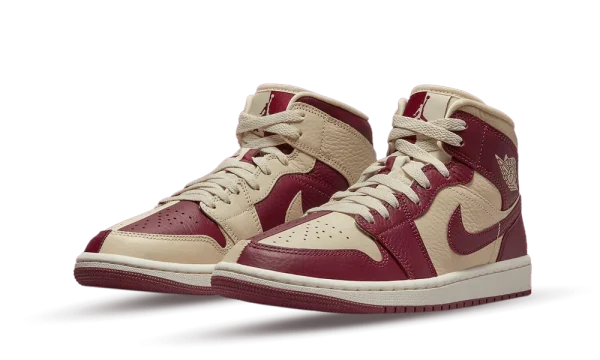 DR0501-200 Air Jordan 1 Mid SE Split Beach Cherrywood (W)