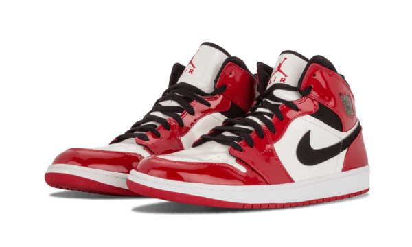 136085-106 Air Jordan 1 Retro Chicago Bulls Patent (2003)