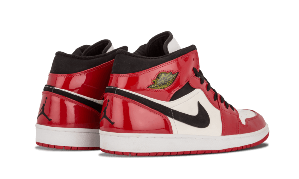 136085-106 Air Jordan 1 Retro Chicago Bulls Patent (2003)