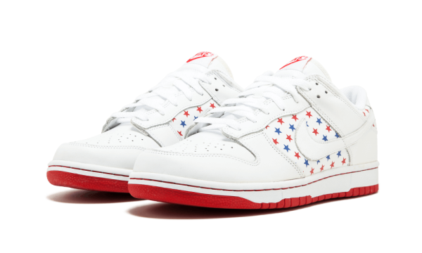 311369-111 Nike Dunk Low 4th Of July (W)