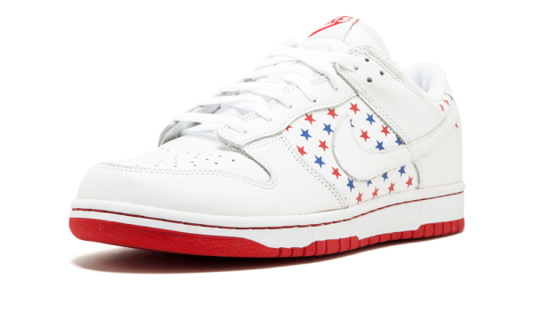 311369-111 Nike Dunk Low 4th Of July (W)