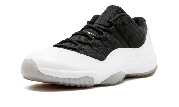 528895-110 Air Jordan 11 Retro Low Tuxedo