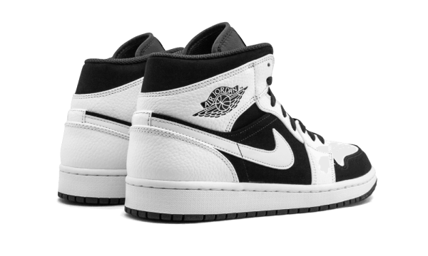 554724-113 Air Jordan 1 Mid White Black