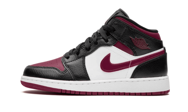 554725-066 Air Jordan 1 Mid Bred Toe (GS)