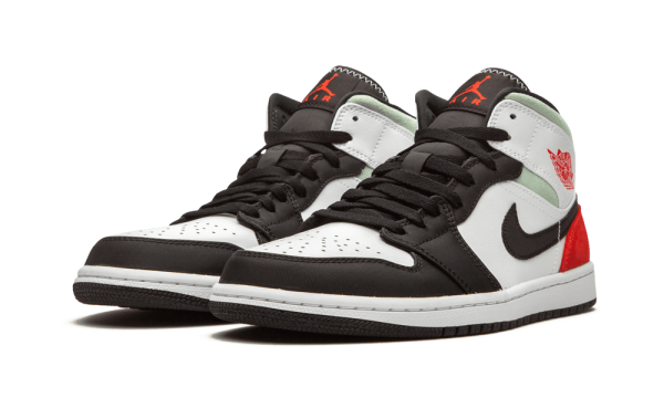 852542-100 Air Jordan 1 Mid SE Union Black Toe