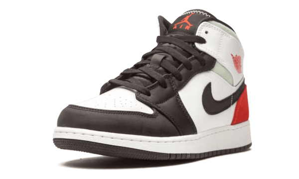 BQ6931-100 Air Jordan 1 Mid SE White Black Red Spruce (GS)