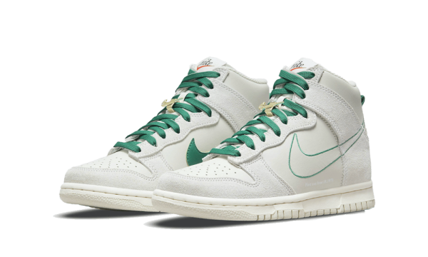 DD0733-001 Nike Dunk High First Use Sail (GS)