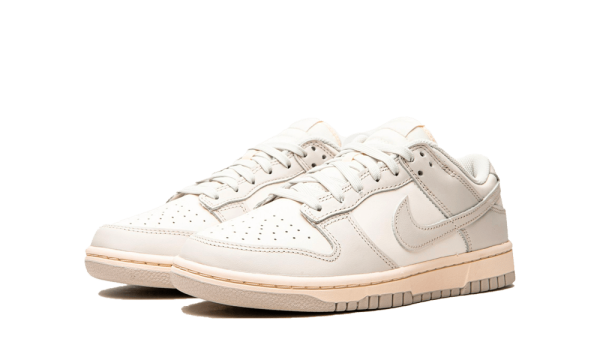 DD1503-107 Nike Dunk Low Sail Light Bone (W)