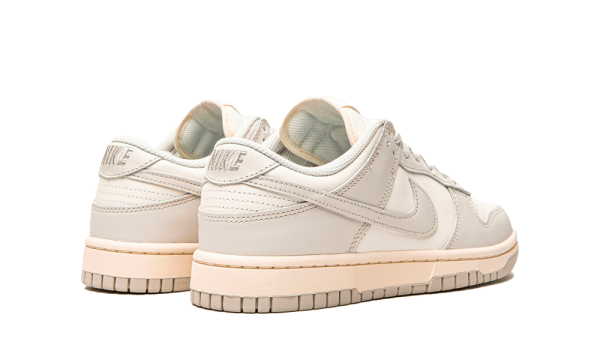 DD1503-107 Nike Dunk Low Sail Light Bone (W)