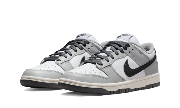 DD1503-117 Nike Dunk Low Light Smoke Grey (W)