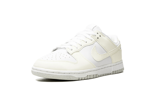 DD1873-101 Nike Dunk Low Move to Zero Sail (W)