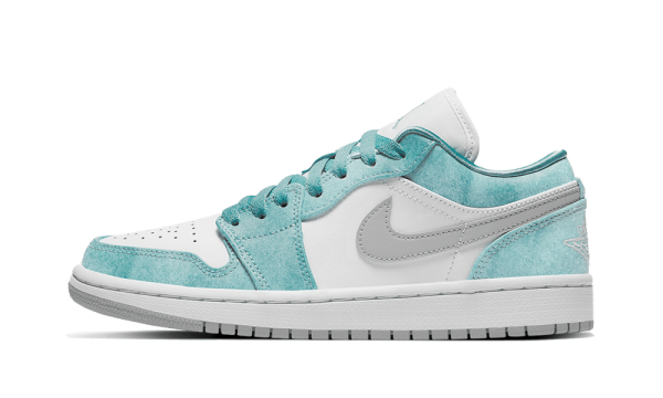 DN3705-301 Air Jordan 1 Low New Emerald