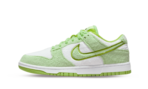 DQ7579-300 Nike Dunk Low Fleece Green (W)