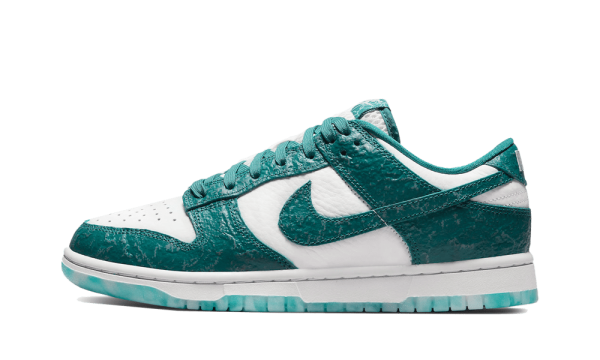 DV3029-100 Nike Dunk Low Ocean (W)