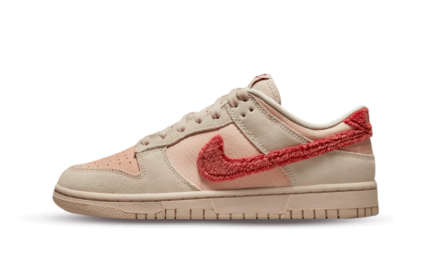 DZ4706-200 Nike Dunk Low Terry Swoosh (W)