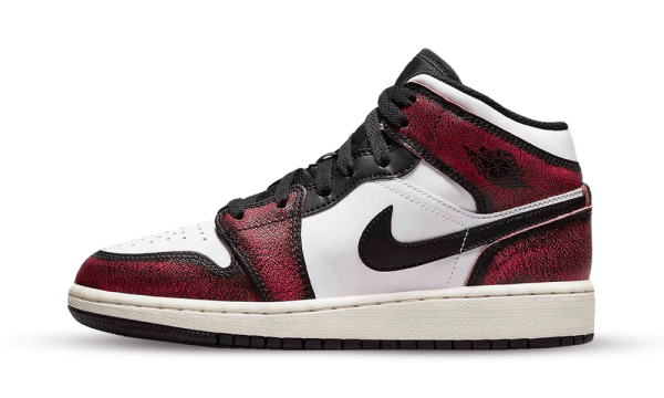 FB0568-006 Air Jordan 1 Mid SE Wear-Away Chicago (GS)